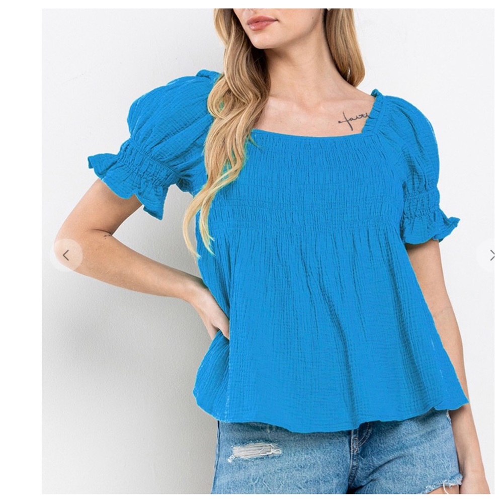 20 Boho - Short puff sleeve square neck top